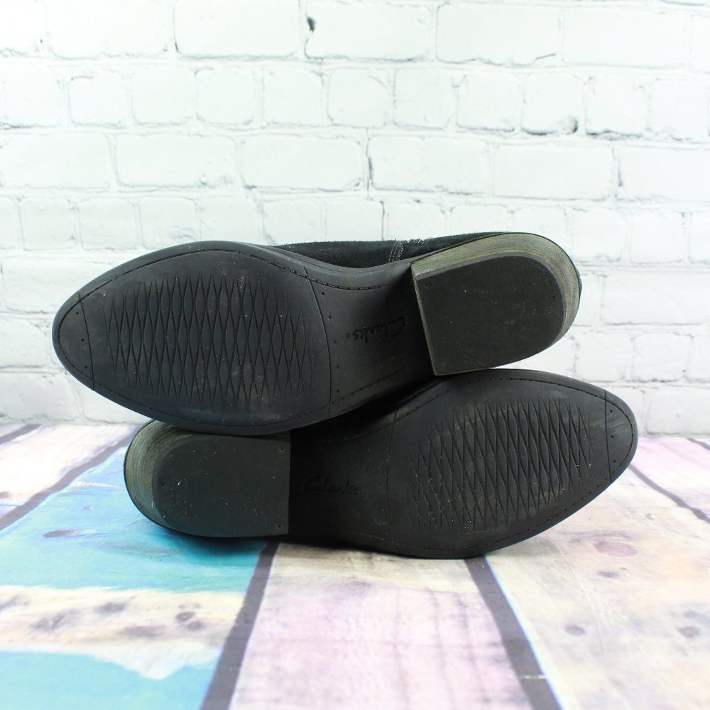 Clarks Black Shine Suede Strappy Side Zipper Ankle Heeled Booties 9.5 M - Picture 9 of 9